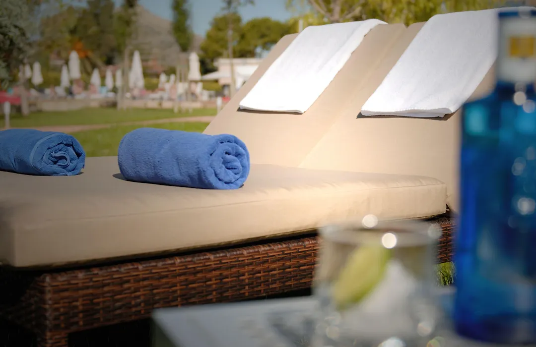 Las Gaviotas Suites Hotel & Spa-1