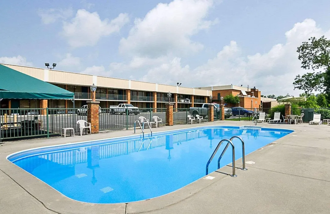Quality Inn Lewisburg-1