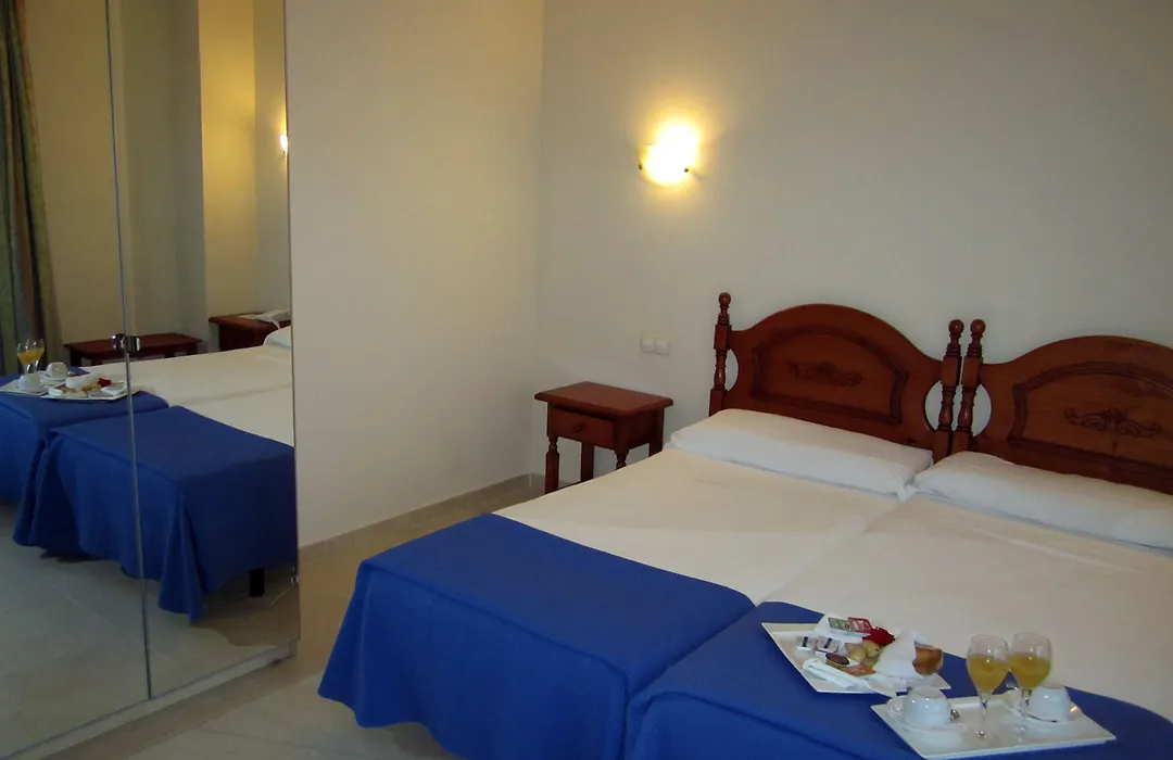 Hotel Eliseos-1