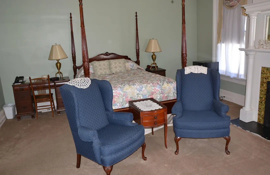 Page House Bed & Breakfast-1