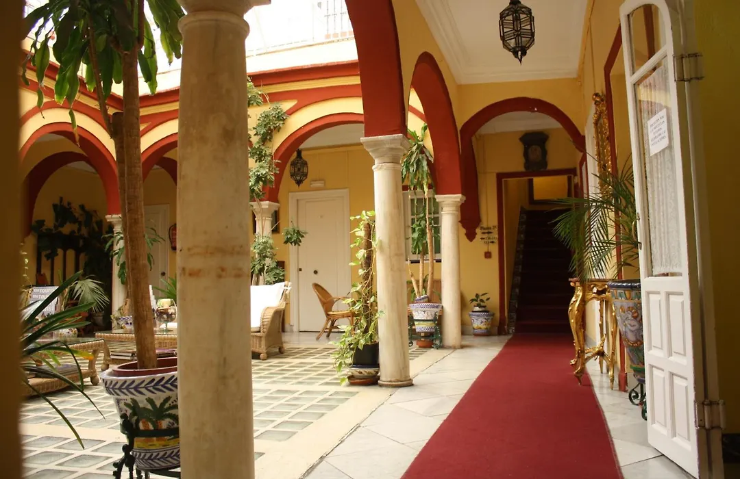 Hostal Sierpes-1