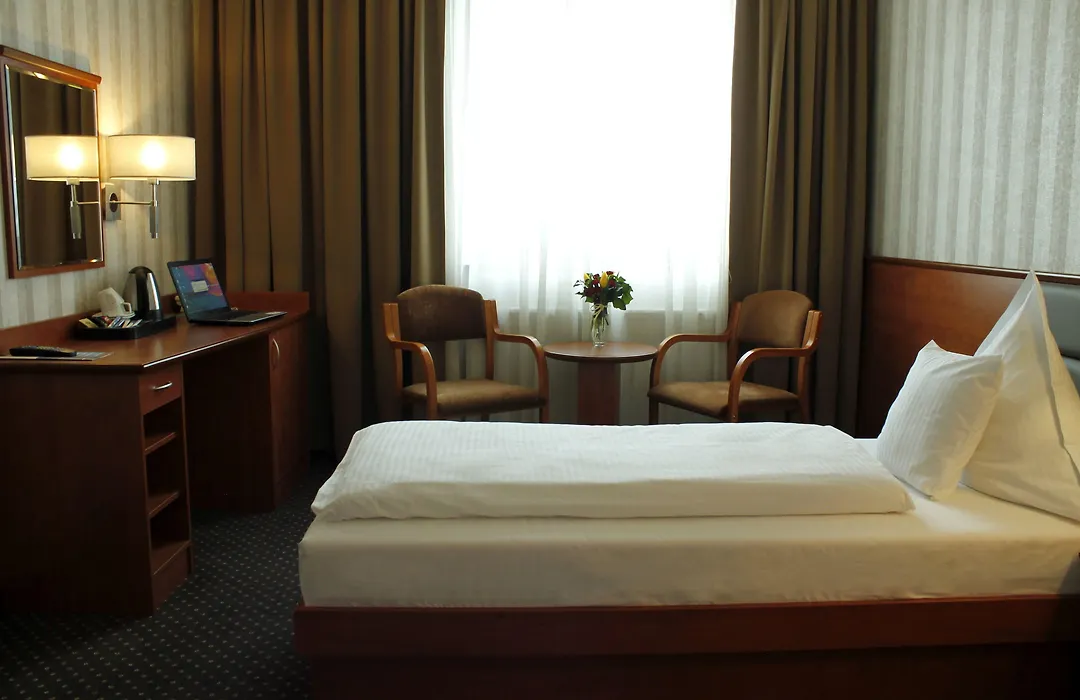 Business Hotel Vega Wroclaw-1