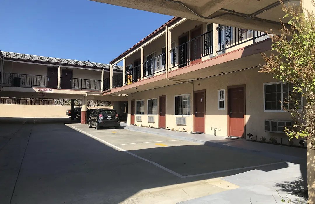 Surfside Inn Redondo Beach-1