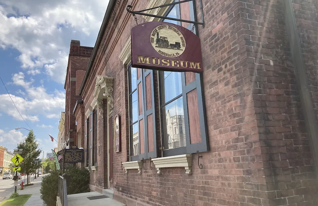 Wayne Inn-1