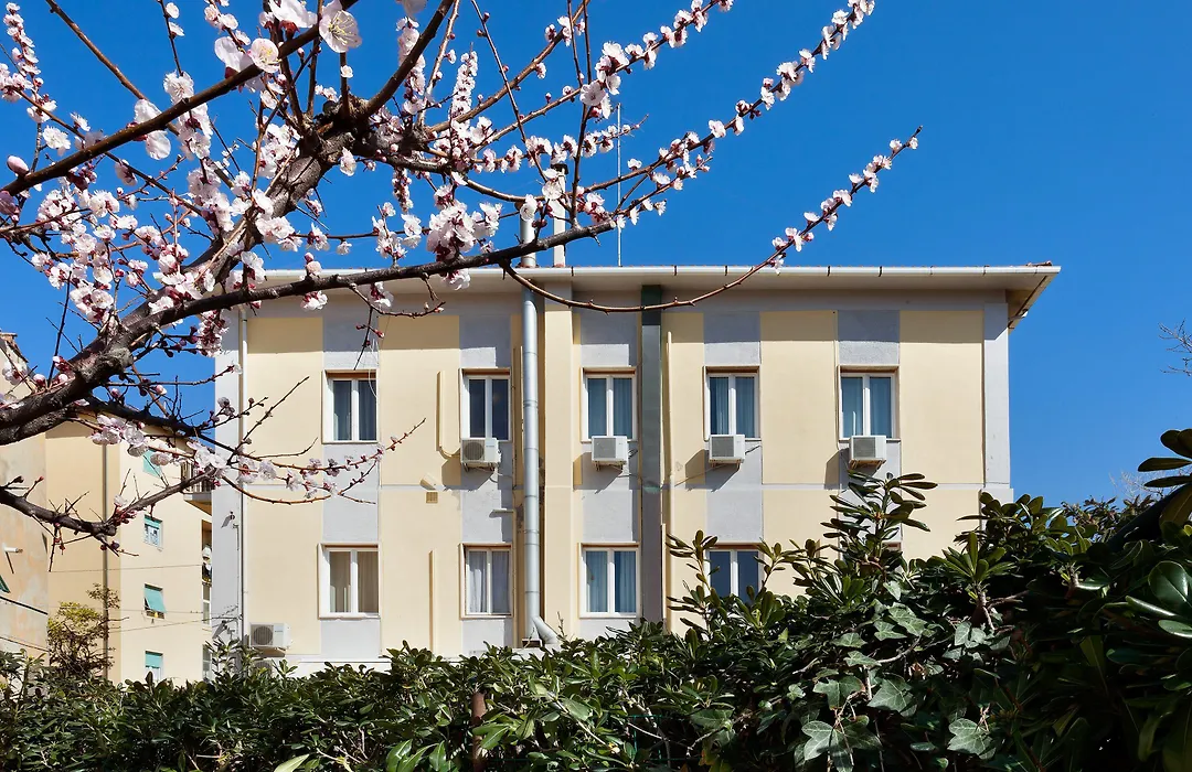Parking Hotel Giardino-1