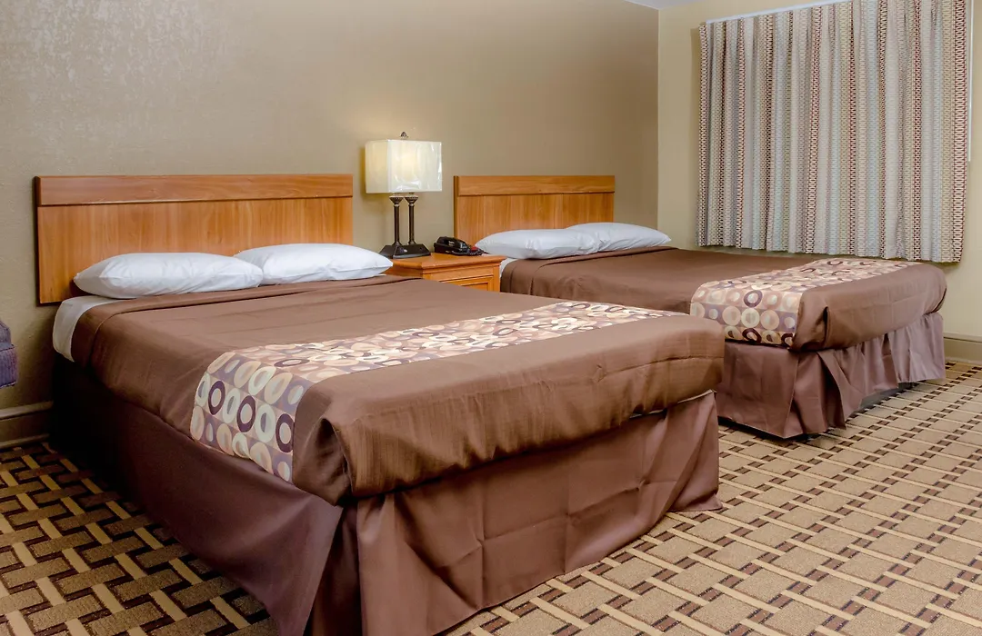 Relax Inn - Bryson City-1