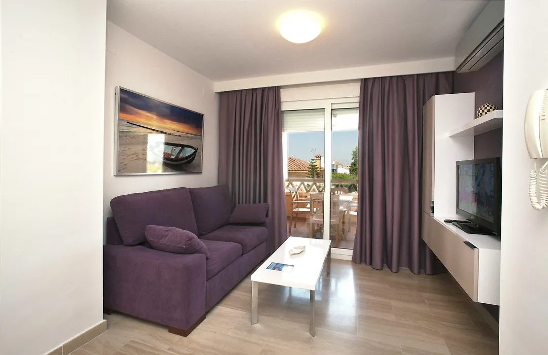 Apartamentos Leo Canela-1