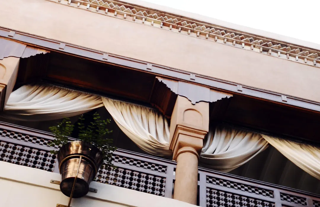 Riad Wow-1