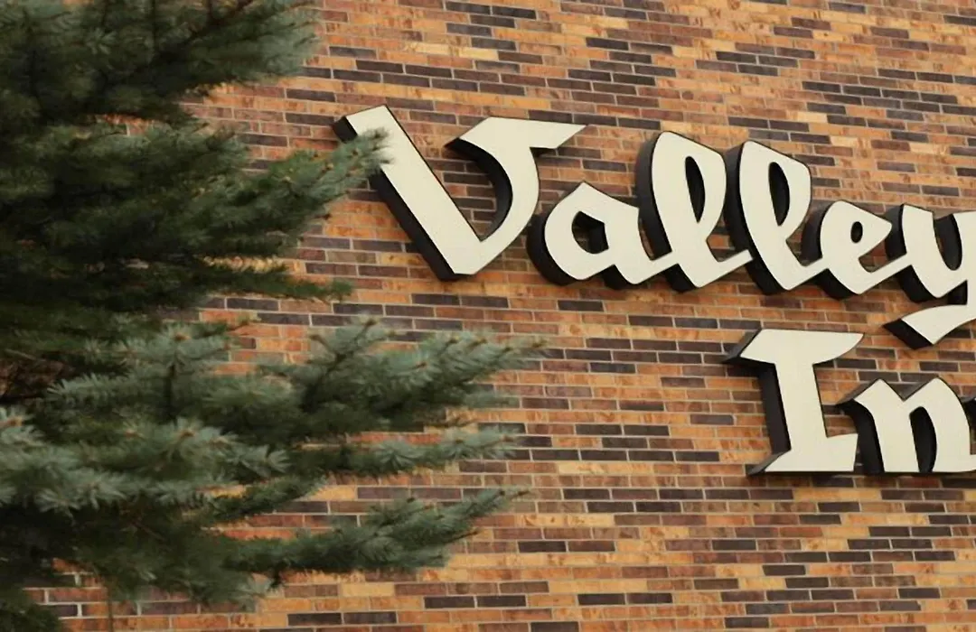 Valley Inn Sanford Medical Center-1
