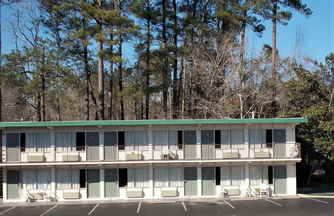 Econo Lodge Conway Central-1