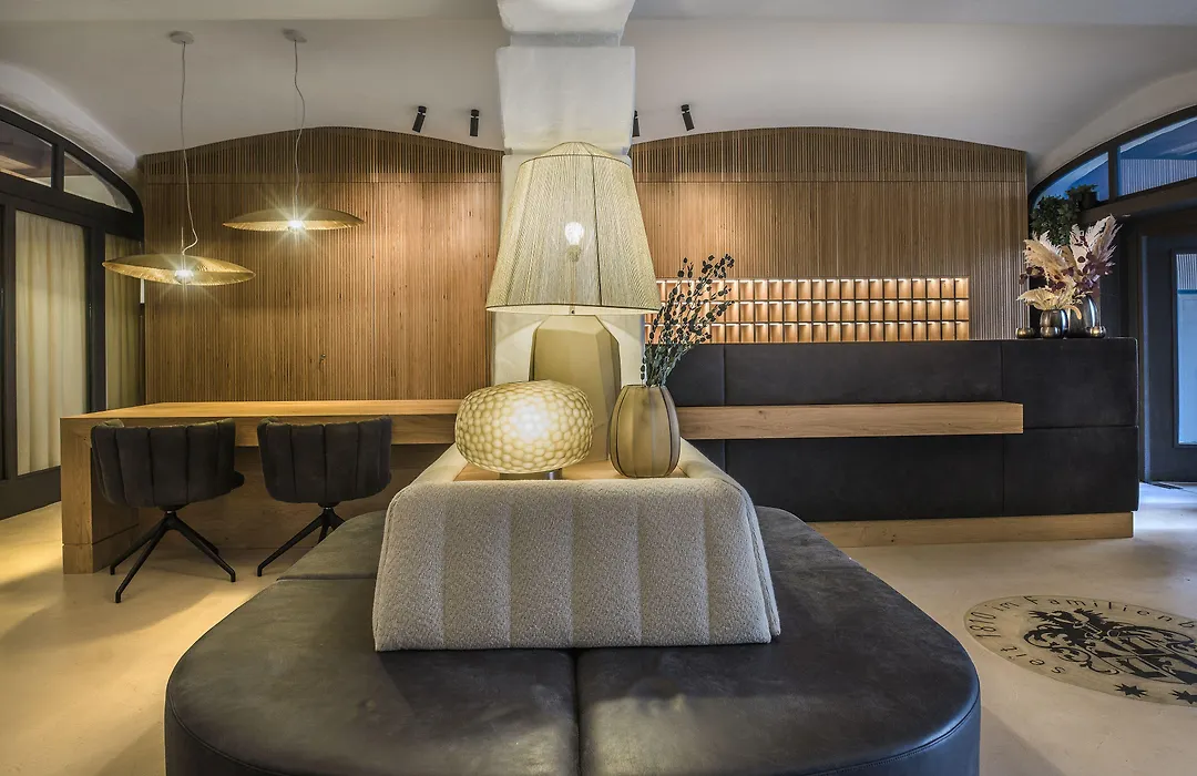 Hotel Tiefenbrunner-1