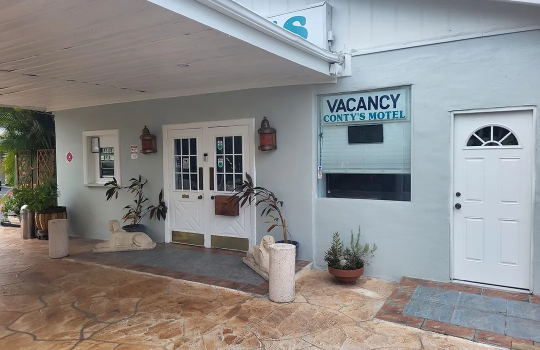 Conty'S Motel-1