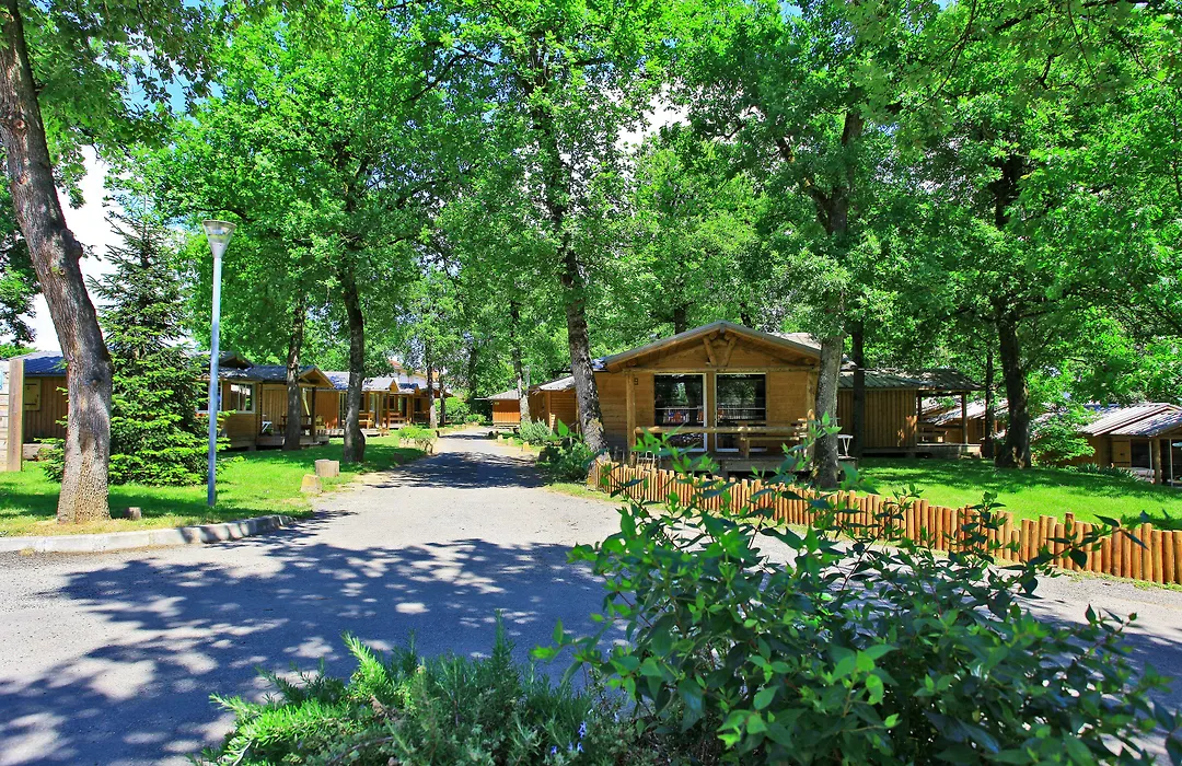 Albirondack Park Camping Lodge And Spa-1