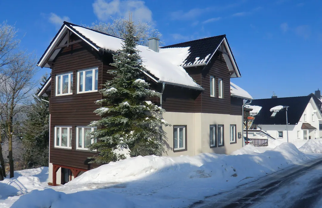 Pension Oberhof 810 M-1