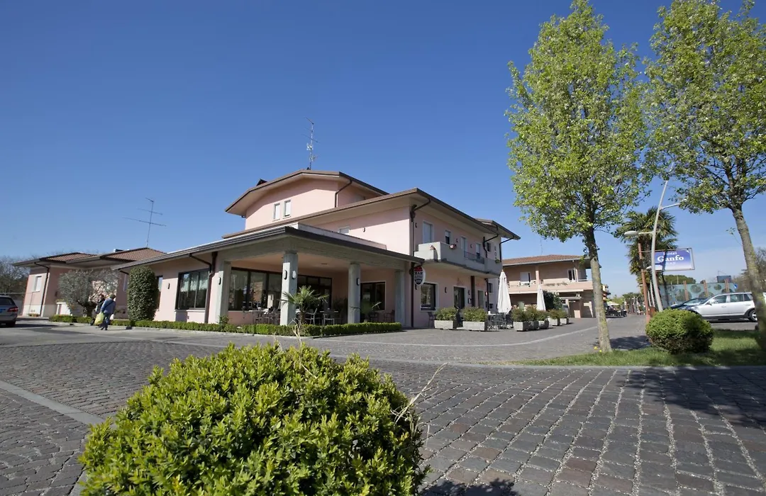 Hotel Ganfo-1