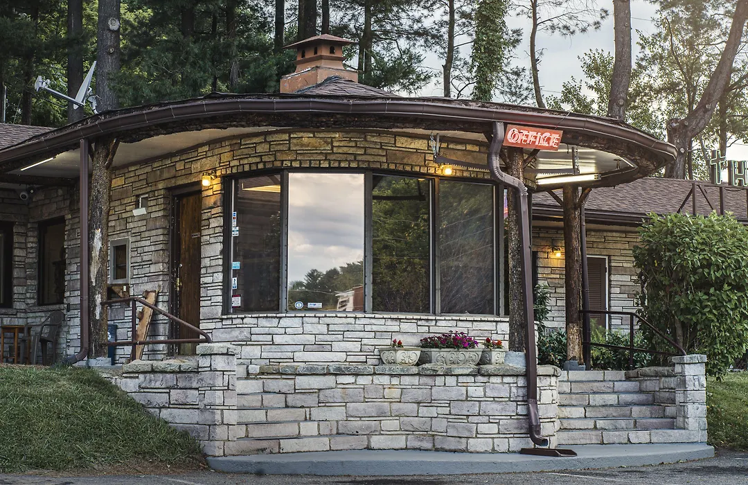 The Mountaineer Inn - Asheville-1
