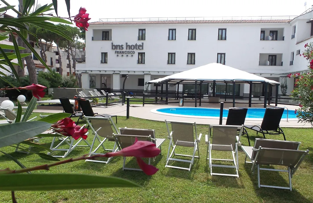 Hotel Paradiso-1