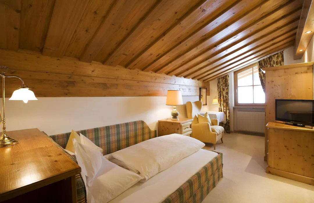 Hotel Angela-1