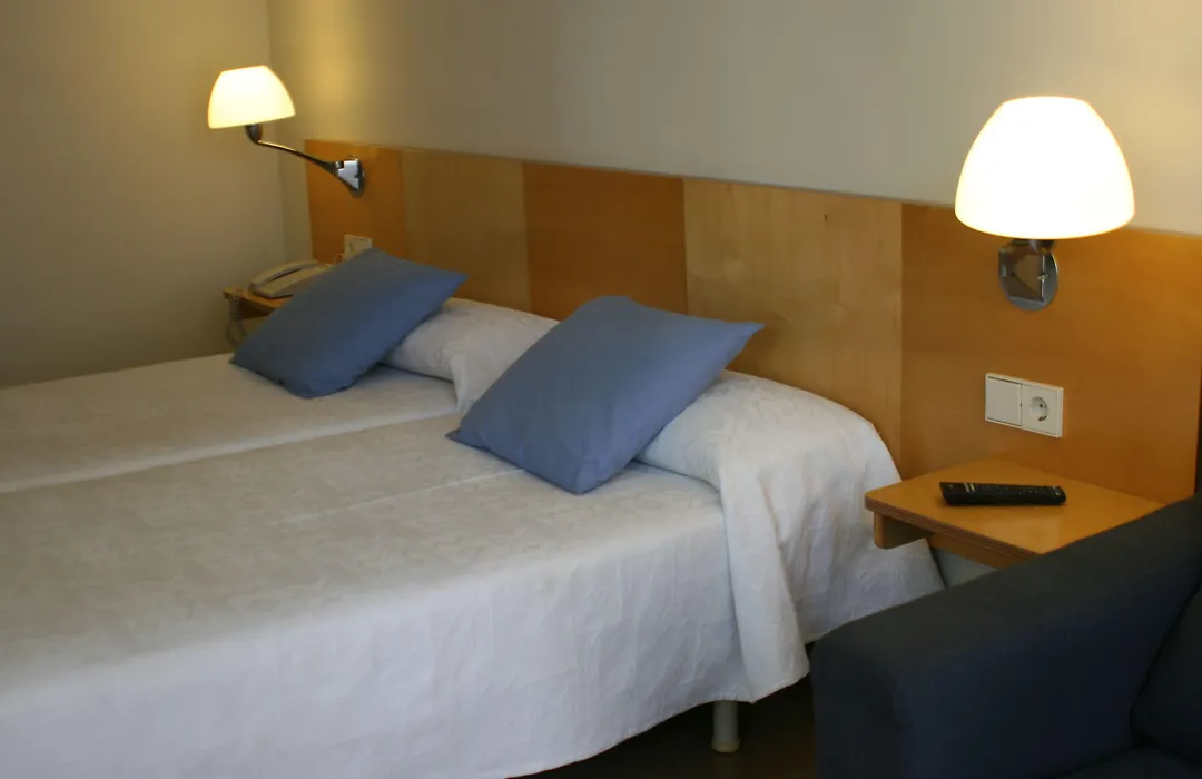 Hotel Rambla Figueres-1