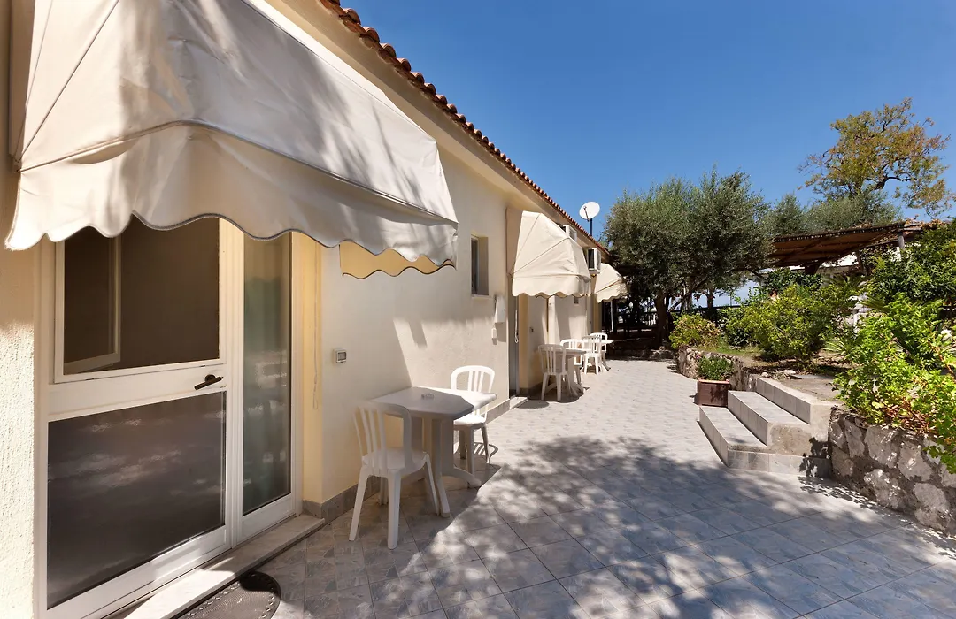 Villaggio Villa Lubrense-1