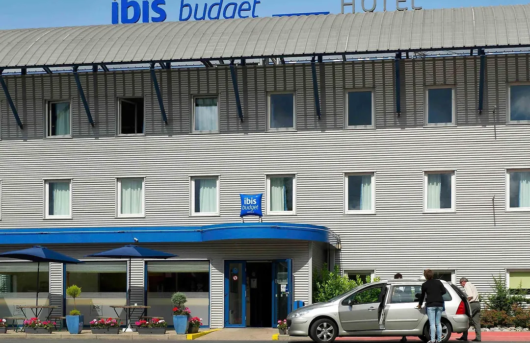 Ibis Budget Charleroi Airport-1