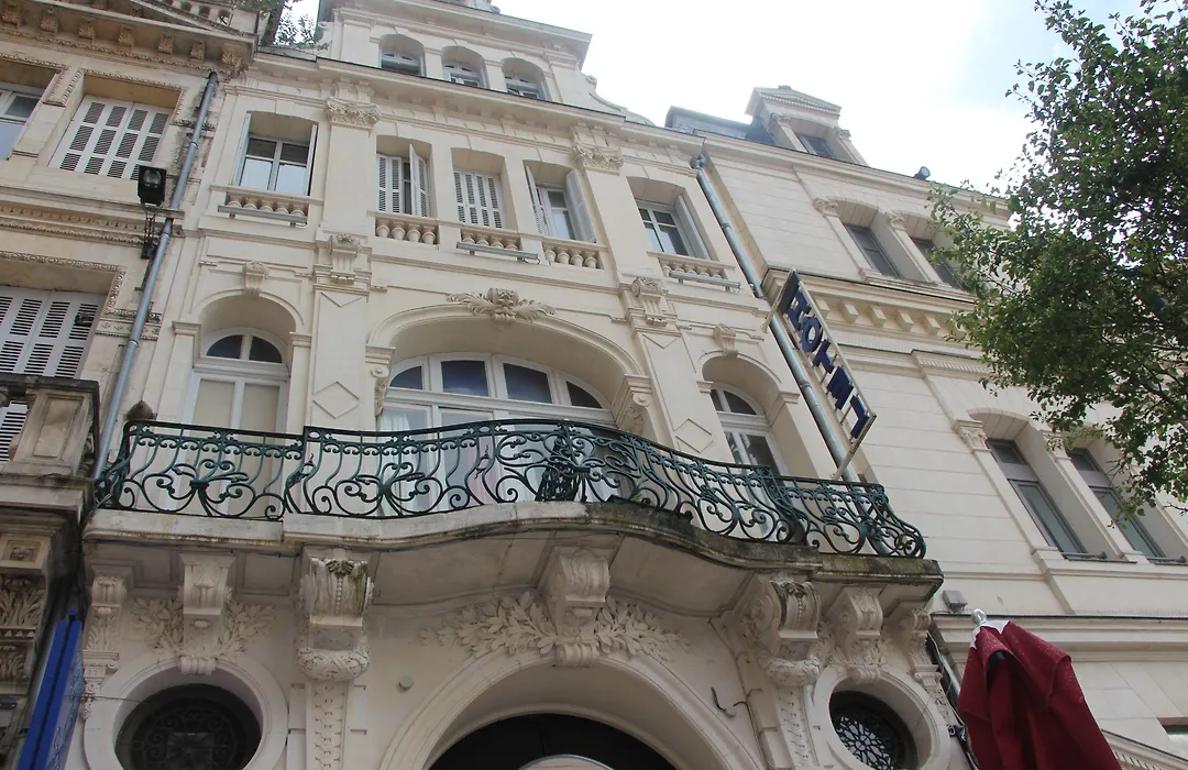 Hotel Au Chapon Fin-1