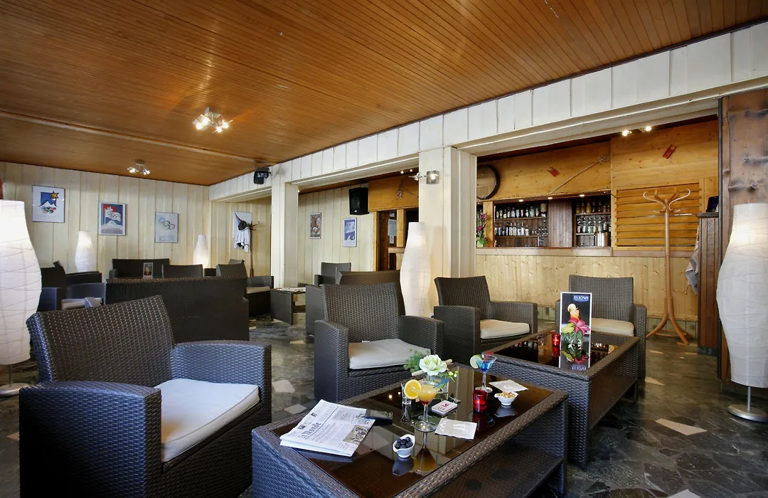 Hôtel Eliova l'Eau Vive-1