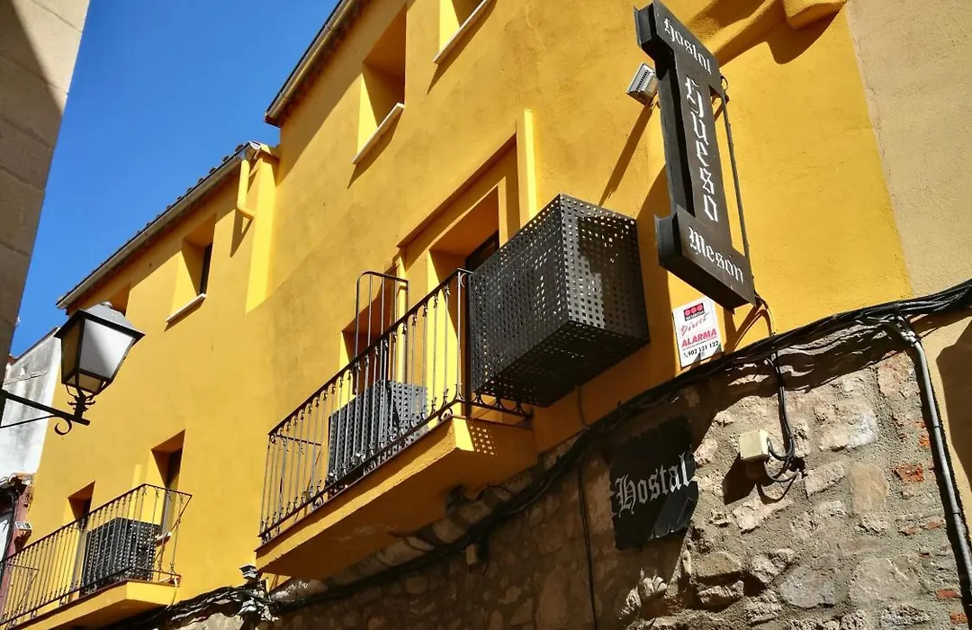 Hostal Hueso-1