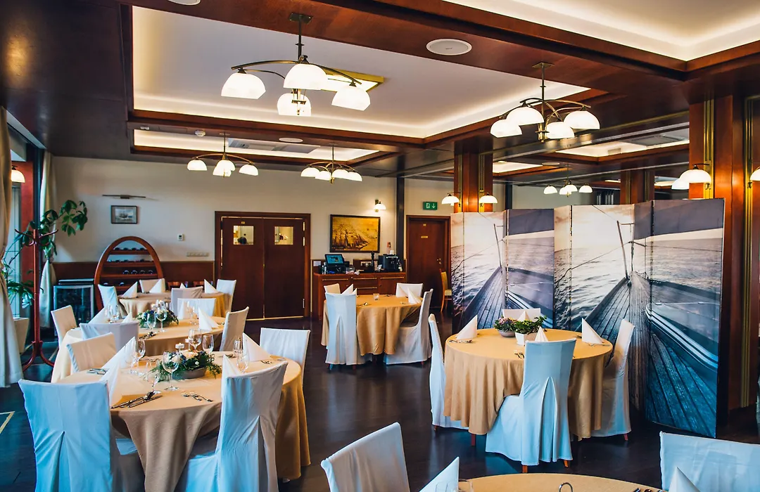 Hotel Admiral-1