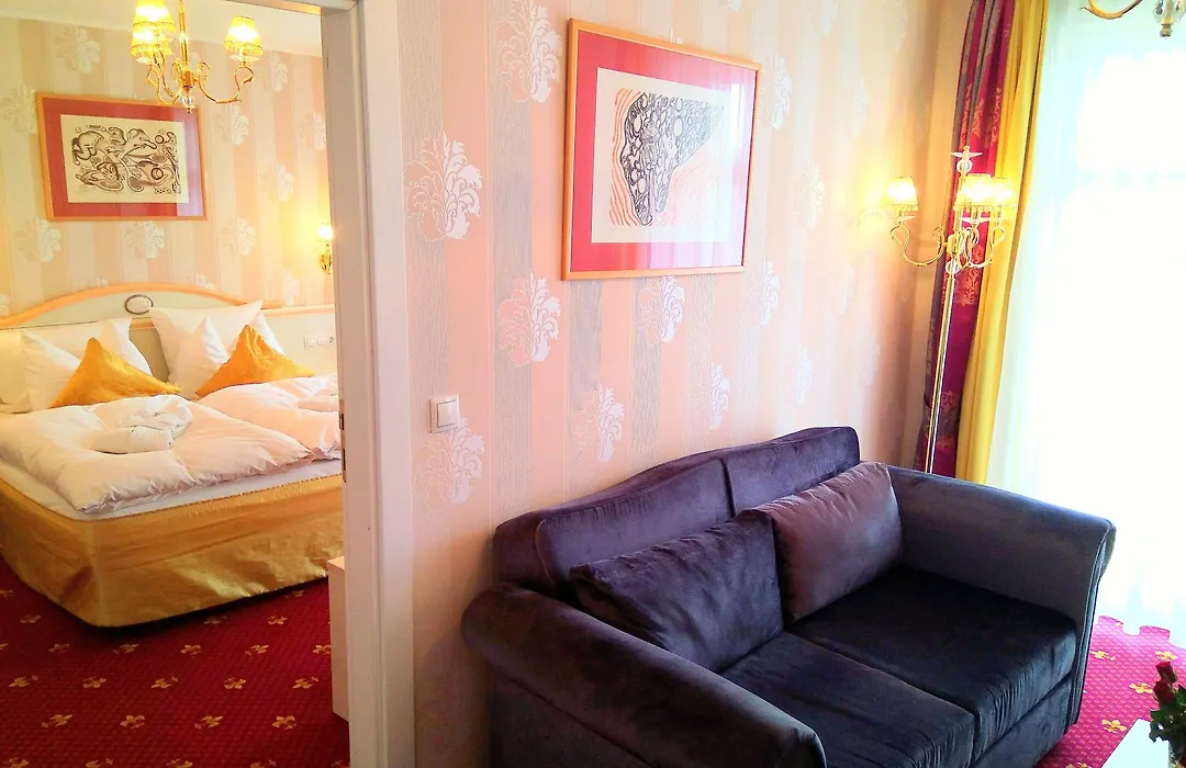 Alexa Hotel-1