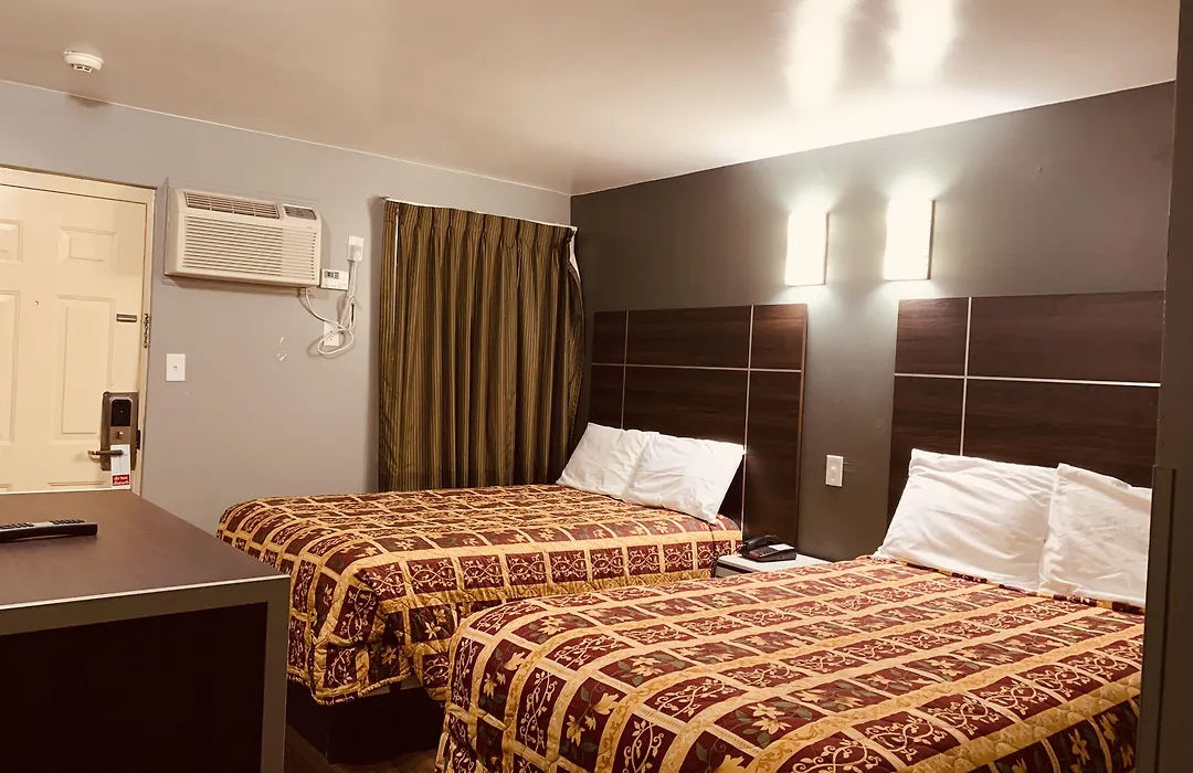 Red Carpet Inn - Norristown-1