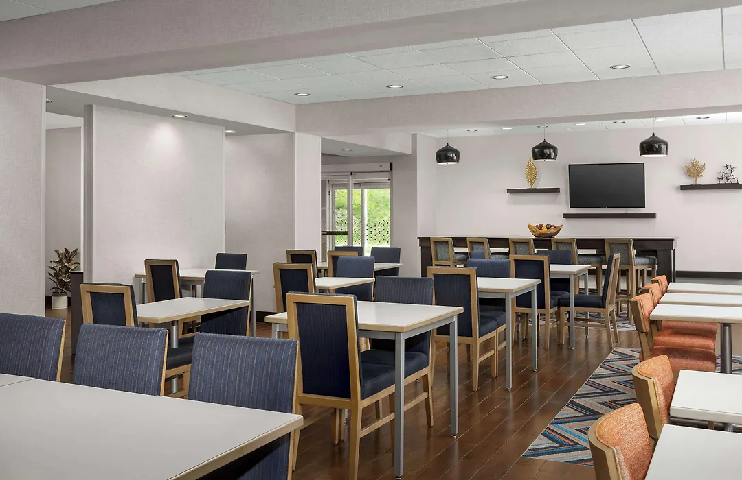 Hampton Inn Augusta-1