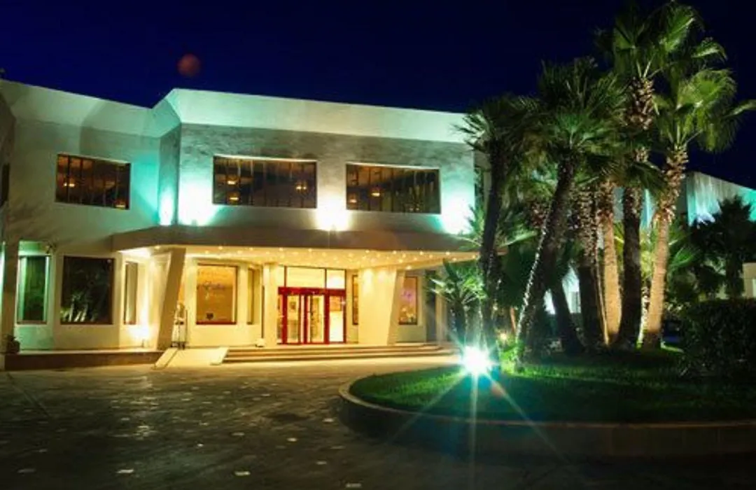 Hotel Eden Phoenix-1