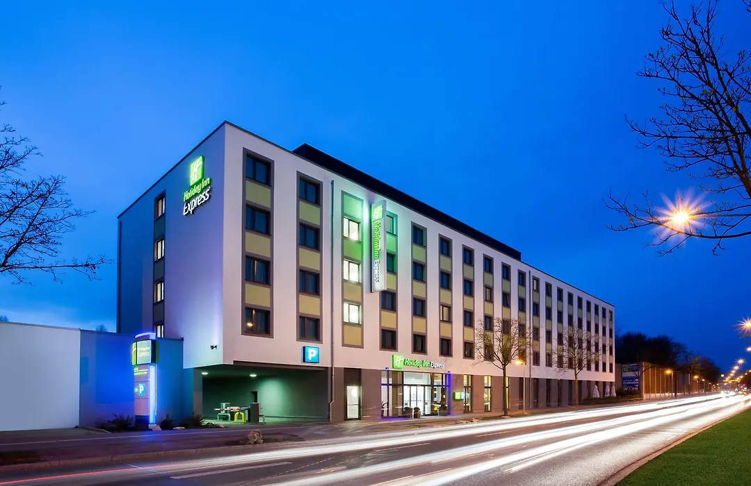 Holiday Inn Express Augsburg By Ihg-1