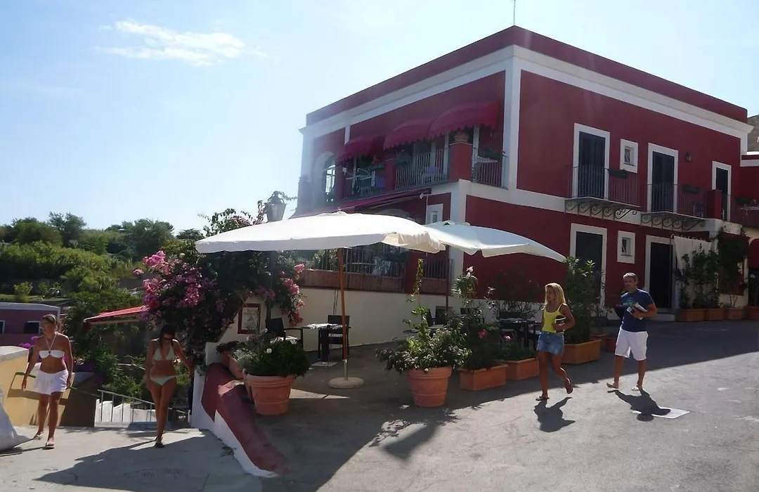 Hotel Villa Iulia-1