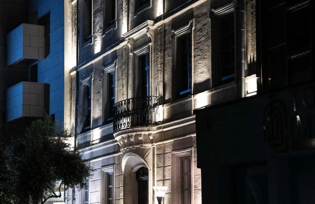 Mercure Arles Centre Arenes-1