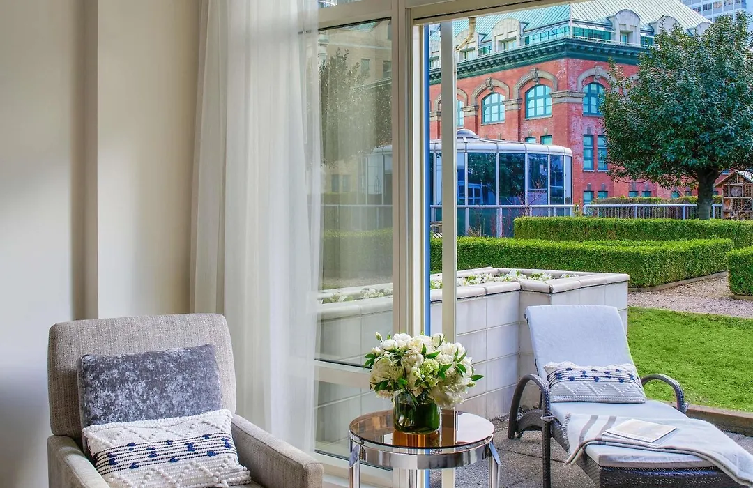Fairmont Waterfront-1