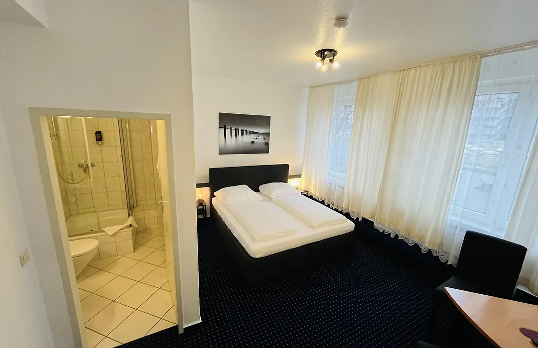 Hotel Schwarzer Bär-1