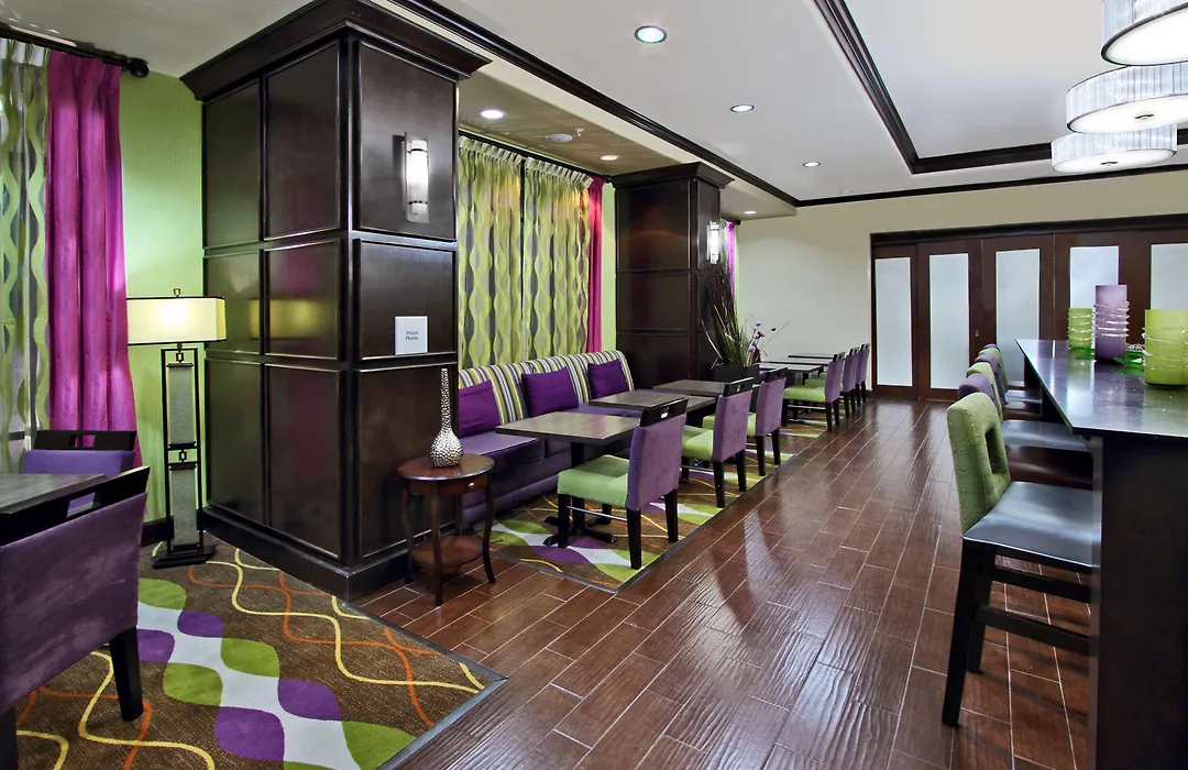 Hampton Inn Beeville-1