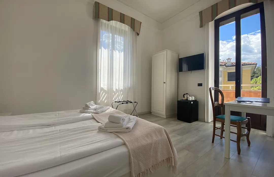 Hotel La Fontana-1
