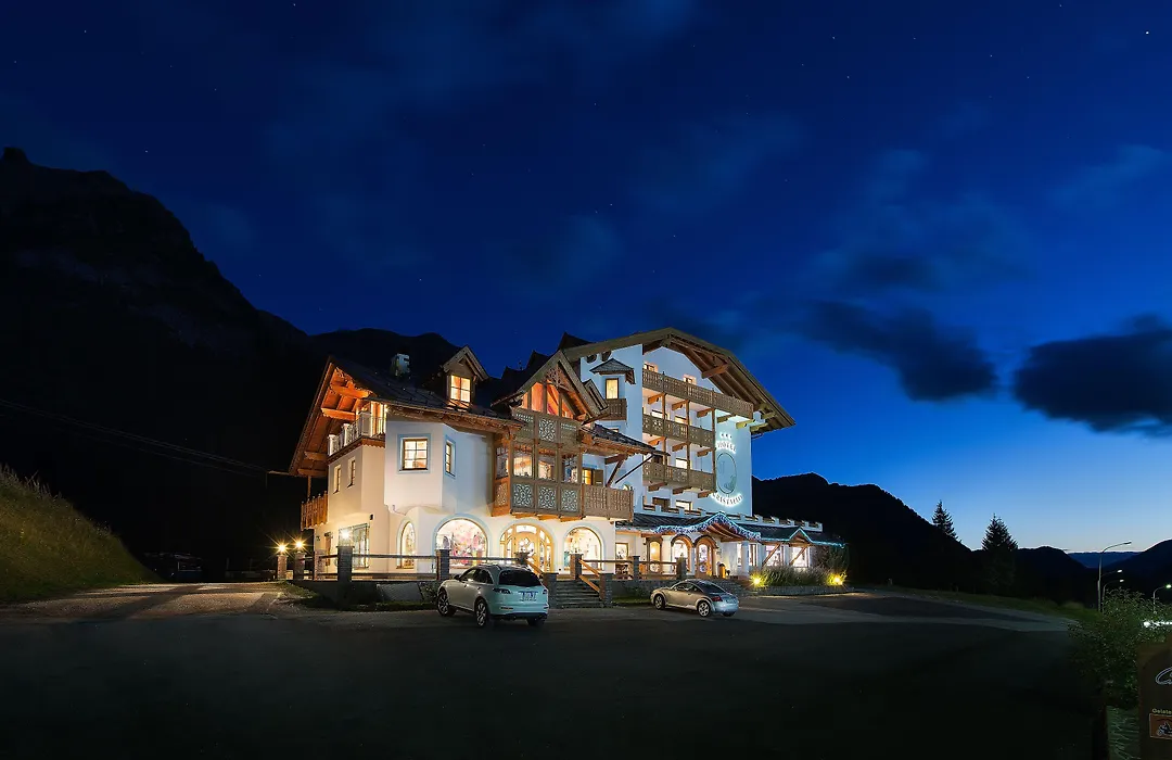 Hotel Cristallo-1