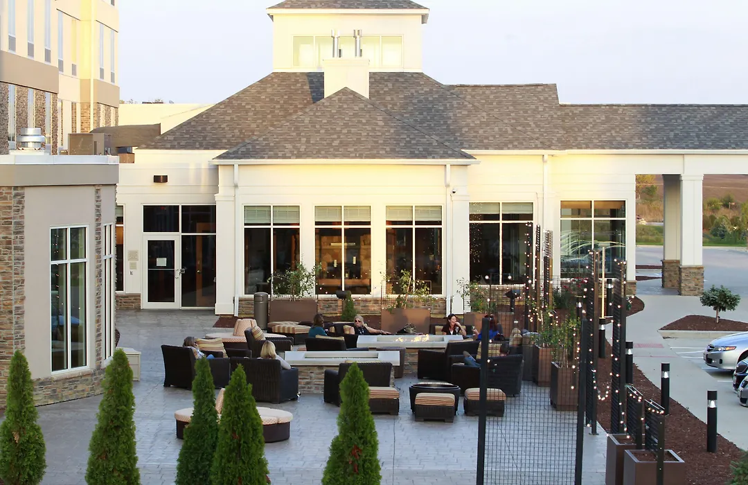 Hilton Garden Inn Cedar Falls Conference Center-1