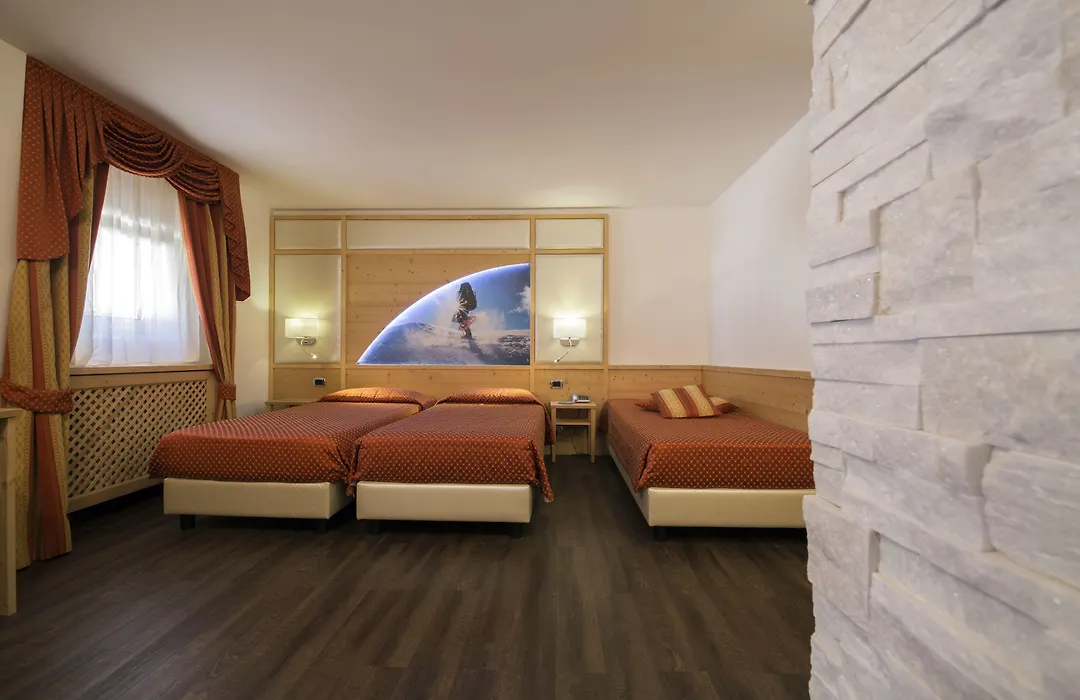 Hotel Touring-1