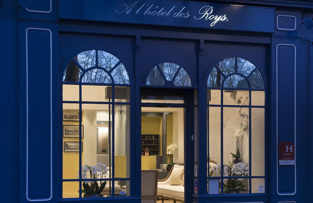 A L'Hotel Des Roys-1