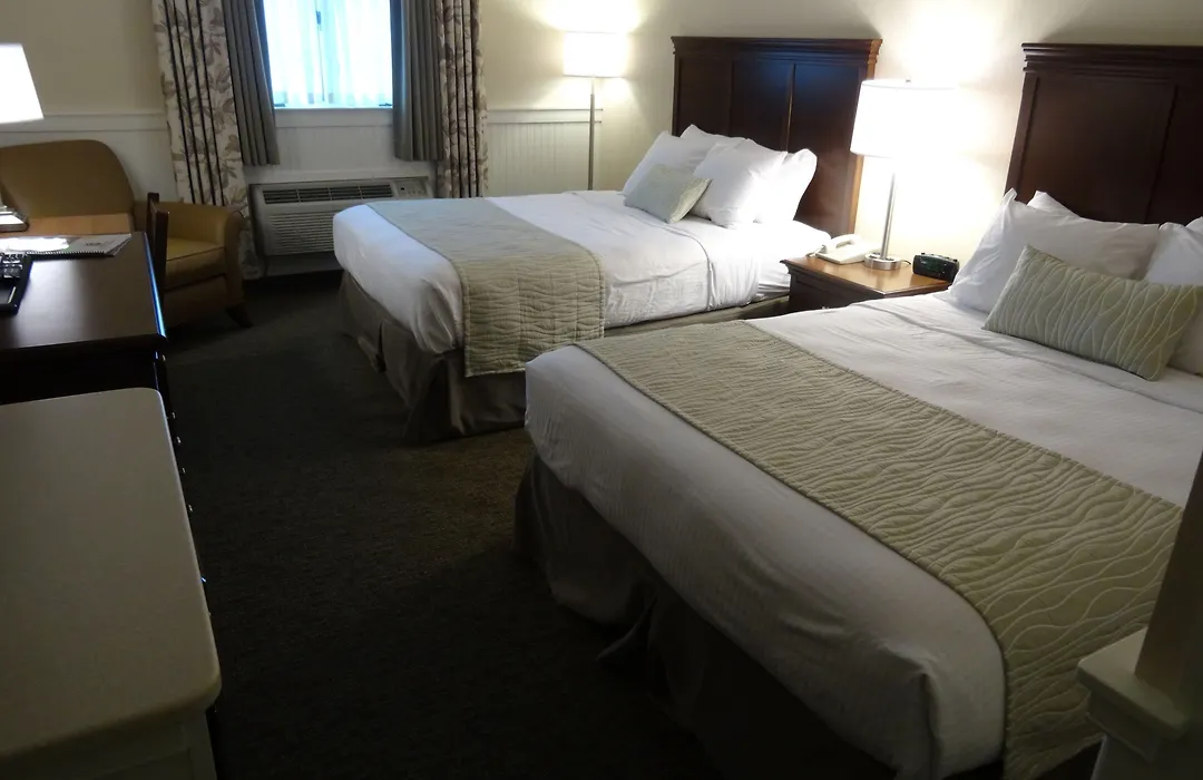 Bird-In-Hand Family Inn-1