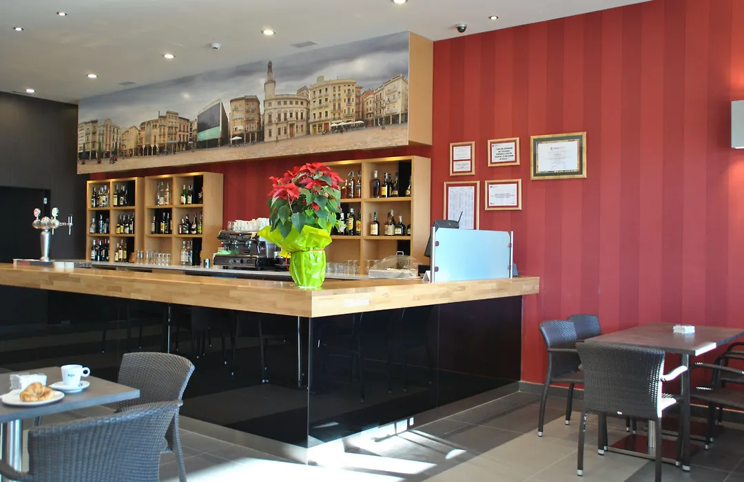 Brea'S Hotel-1