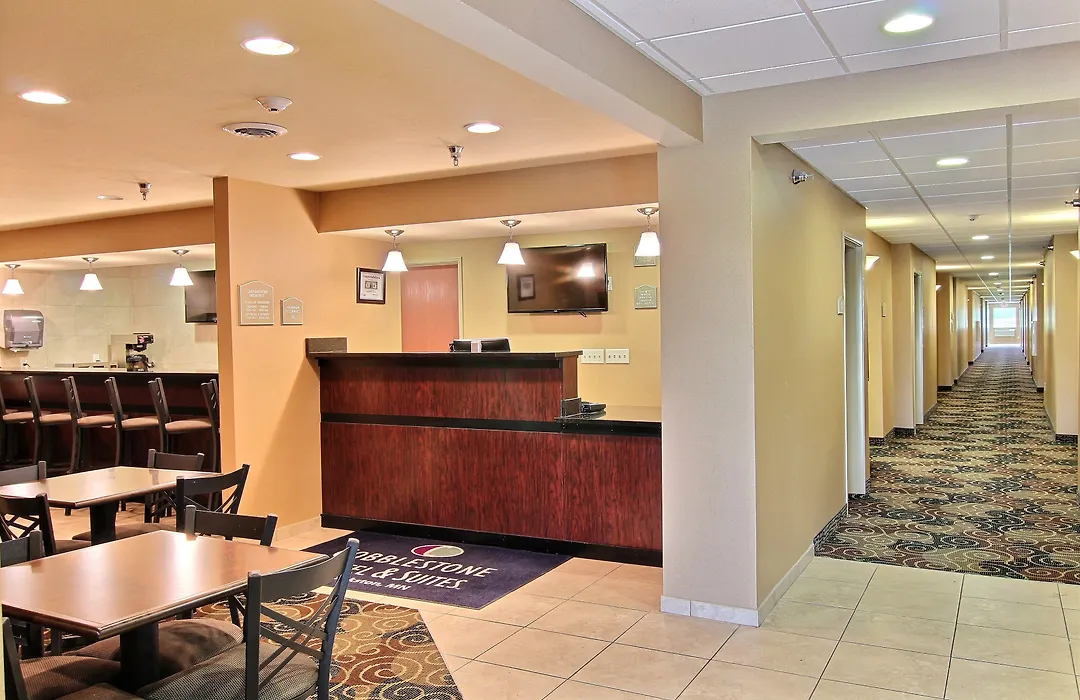 Amerivu Inn And Suites - Crookston-1