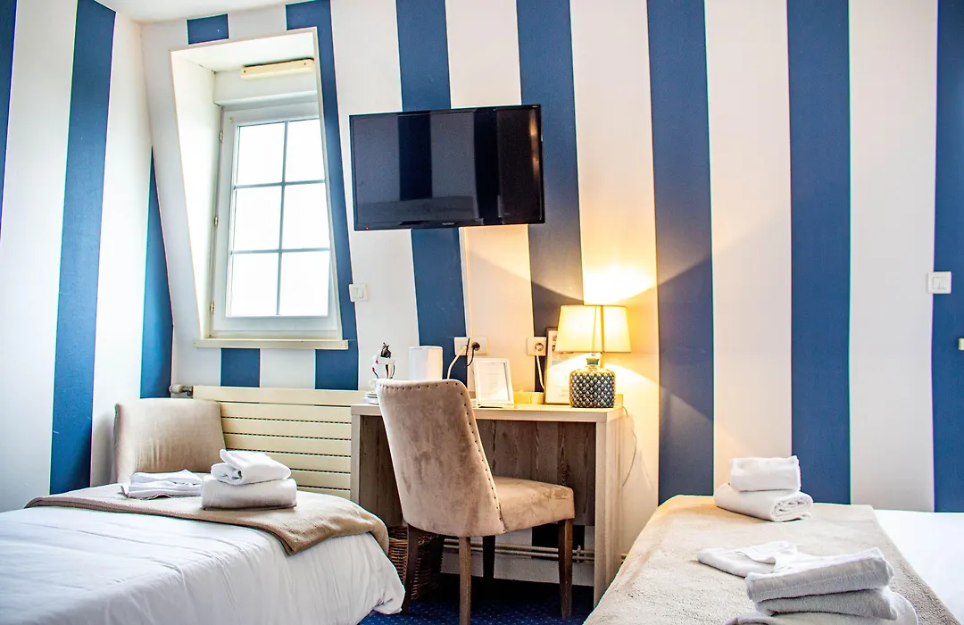 Hotel du Port et des Bains-1