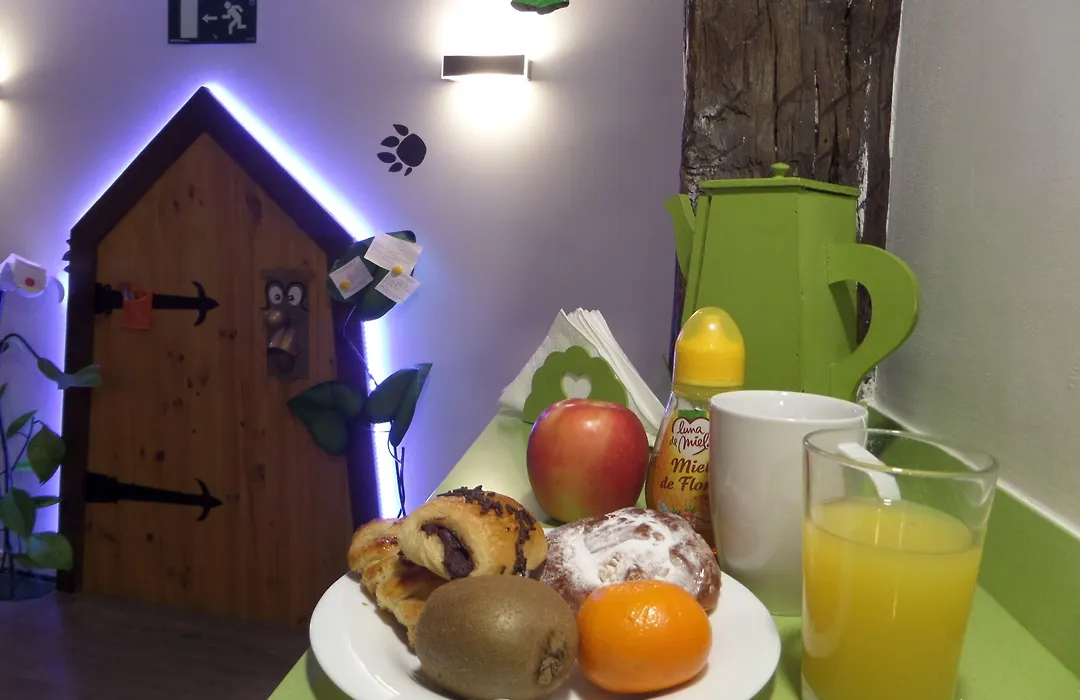 Pensión AliciaZzz Bed And Breakfast Bilbao-1
