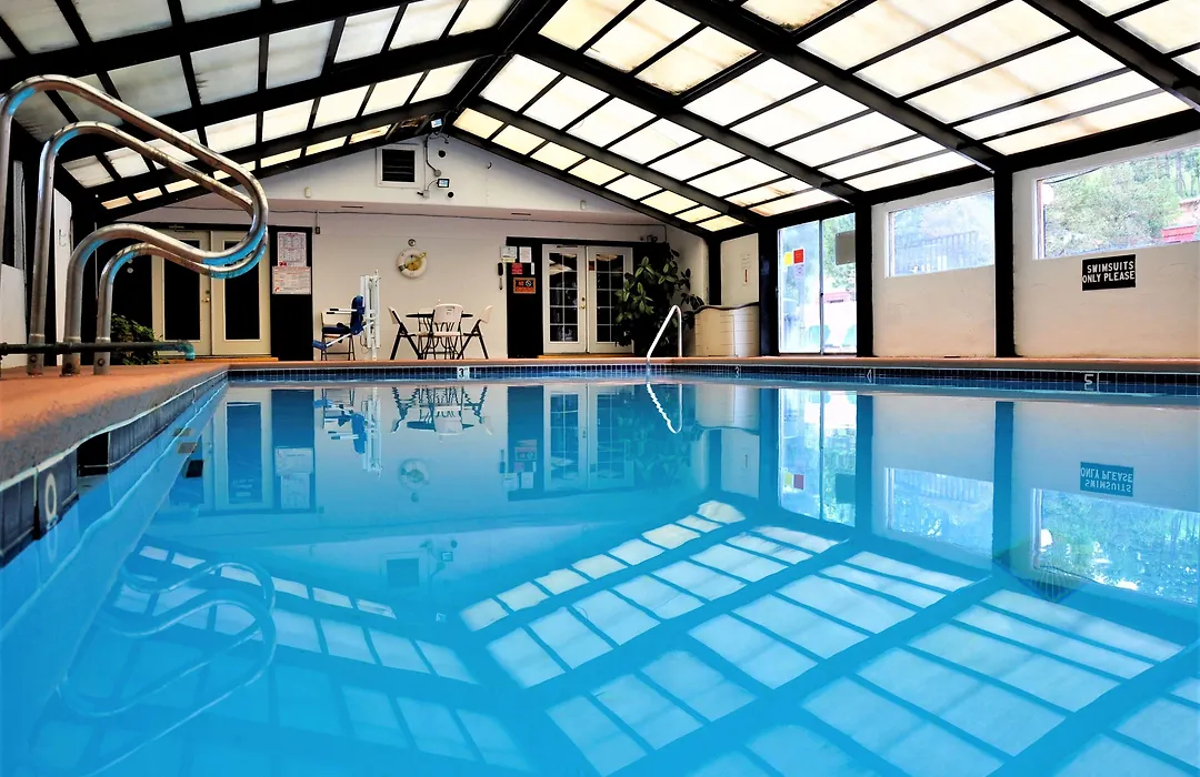 Pinecliff Village Resort-1